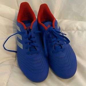 Adidas PREDITOR cleats size 5